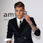 Бибер проиграл толпе врачей и святош. Джастин Бибер