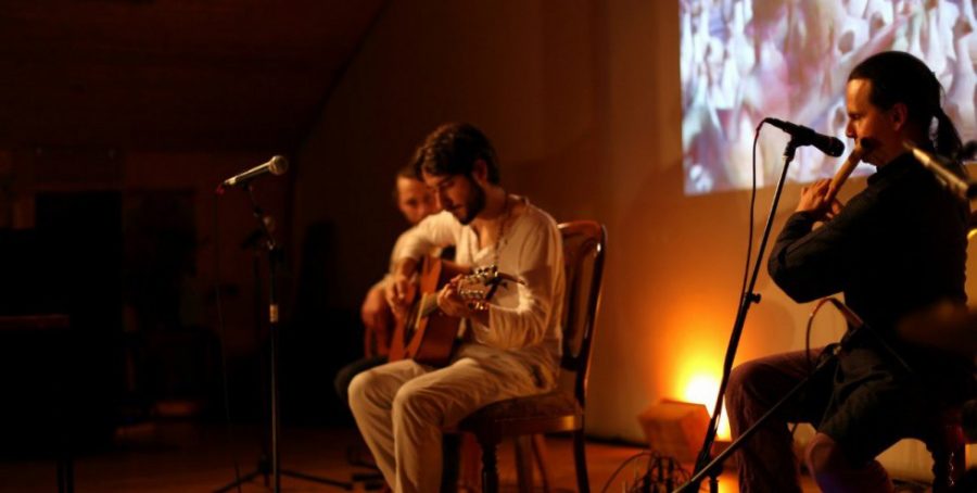 концерт проекта I-Amness Анна Лампасова