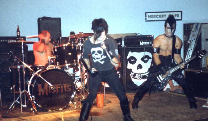 Лучший альбом Misfits