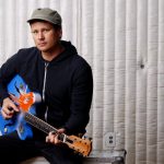 Лидер Angels & Airwaves Том Делонг получил награду за исследование НЛО Лидер Angel & Airwaves Том Делонг получил награду за исследование НЛО