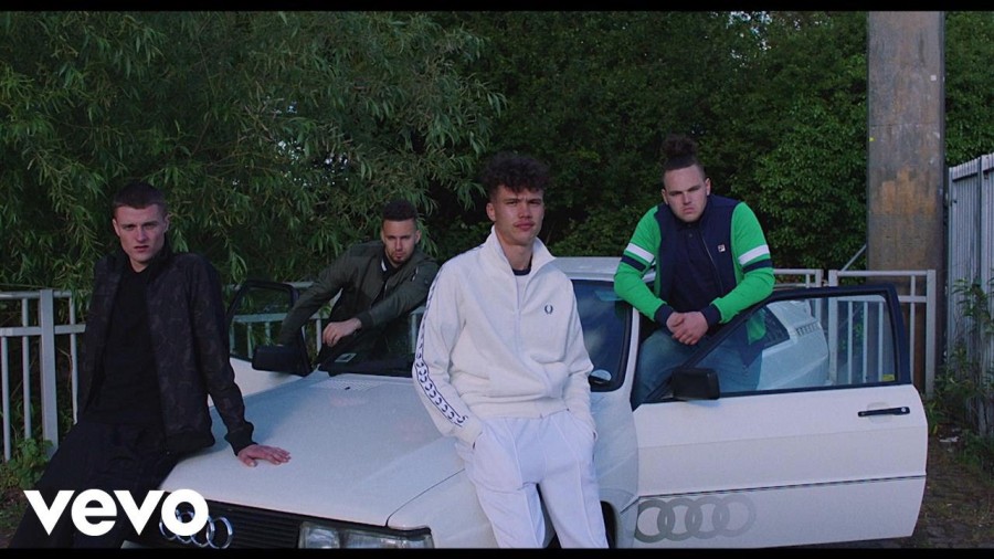 Клип Chase & Status And Blossoms - This Moment