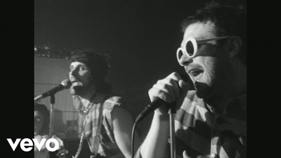 Клип Kasabian - Bless This Acid House