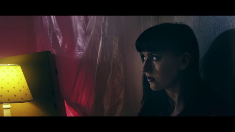 Клип Timecop1983 - Girl (feat. SEAWAVES)