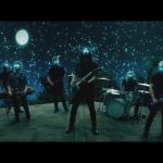Клип Foo Fighters - The Sky Is A Neighborhood