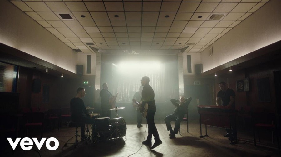 Клип Morrissey - Spent the Day in Bed