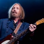 Обнародована причина смерти Тома Петти Скончался лидер группы The Heartbreakers Том Петти