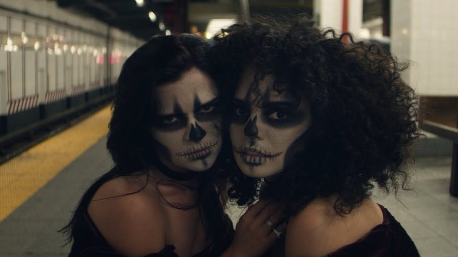 Клип Pianos Become The Teeth - Charisma