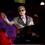 Прощальный тур Элтона Джона продлится три года Прощальный тур Элтона Джона