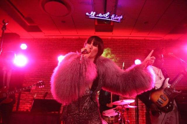 Сингл Karen O - YO! MY SAINT