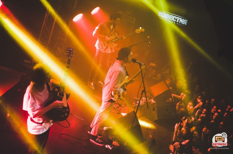 традиционный весенний концерт группы «Валентин Стрыкало» в Москве