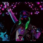 Слушать альбом Carpenter Brut - Leather Teeth