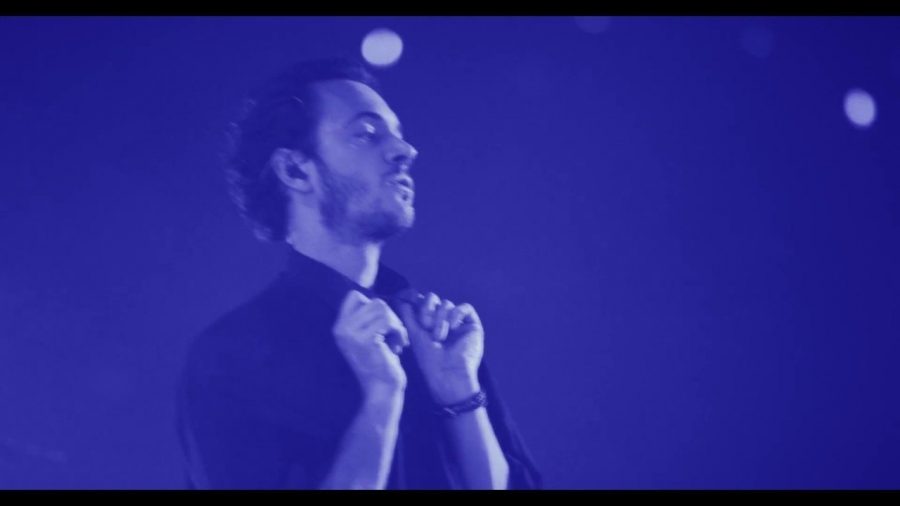 Клип Editors - Darkness At The Door