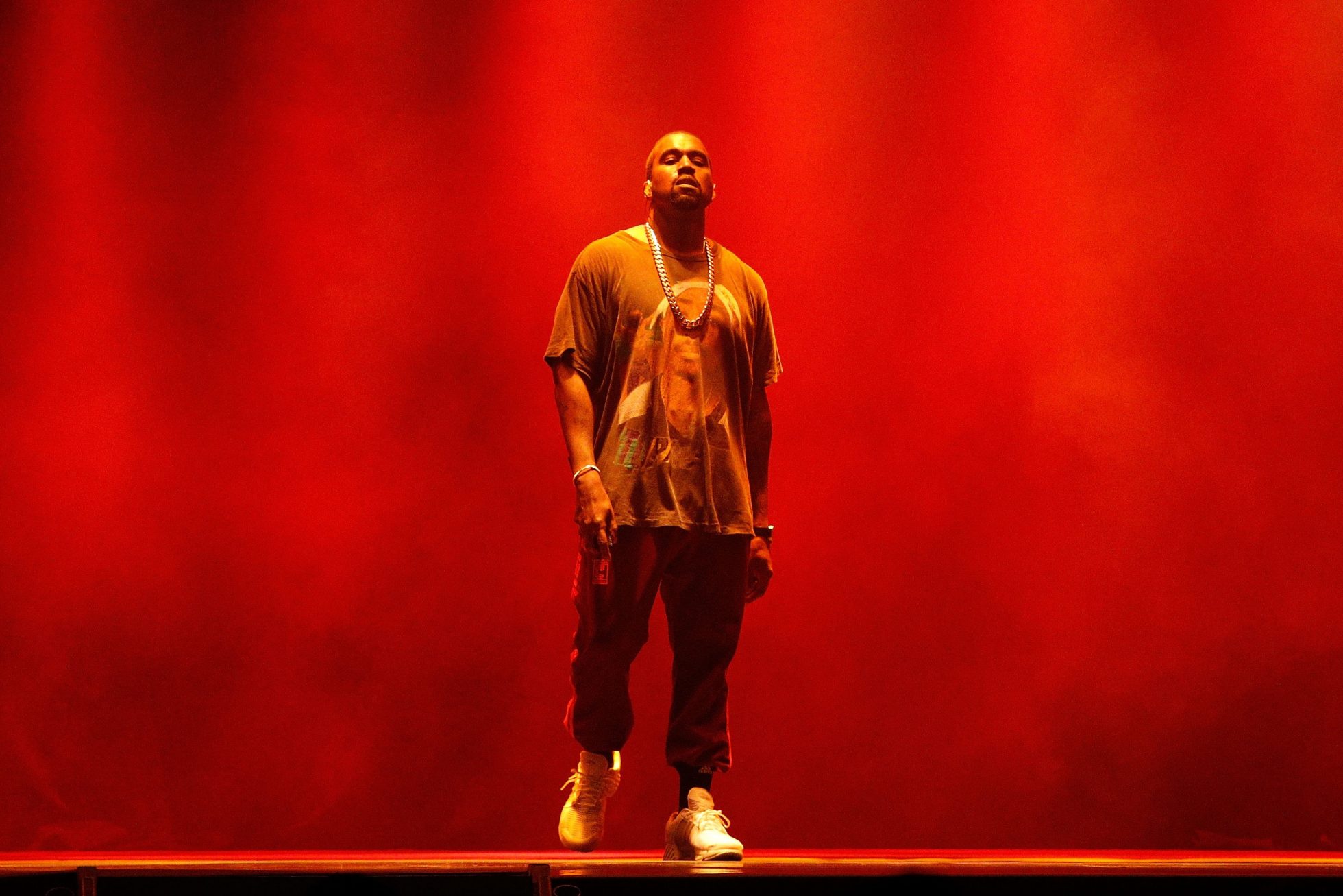 W performance. Канье Уэст. Kanye West Yeezus. Kanye West 2008. Kanye West 2022.