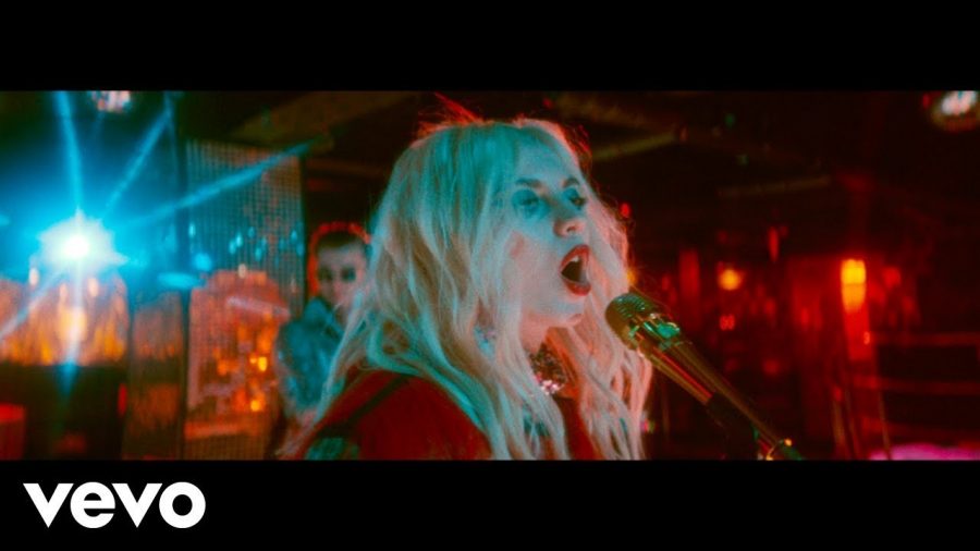 Клип Black Honey – Midnight