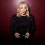 В стиле гранж: совместная коллекция одежды от Midnight Studios и Courtney Love В стиле гранж: совместная коллекция одежды от Midnight Studios и Courtney Love