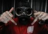 DJ Slipknot Сид Уилсон играет в комедийном хорроре
