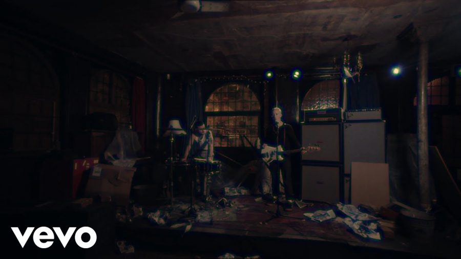 Клип Slaves - Bugs