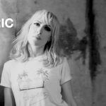 Клип Metric - Risk