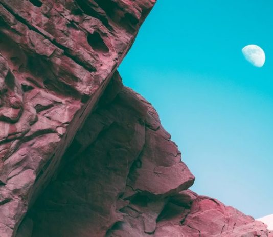 Слушать сингл Bonobo — Linked