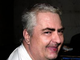 11 сентября умер Дэниэл Джонстон
