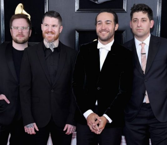 Сингл Fall Out Boy — Bob Dylan и Believers Never Die: Volume Two