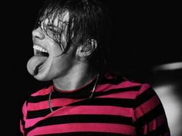 Фильм от Yungblud: lonely together (a short film about belonging)