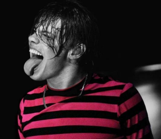 Фильм от Yungblud: lonely together (a short film about belonging)