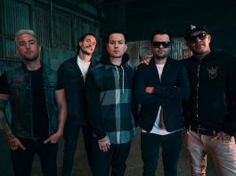 Слушать сингл Hollywood Undead — Empire