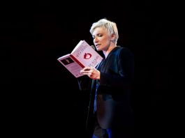 Диана Арбенина представила книгу «Снежный барс»