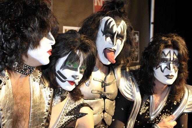 фильм о KISS
