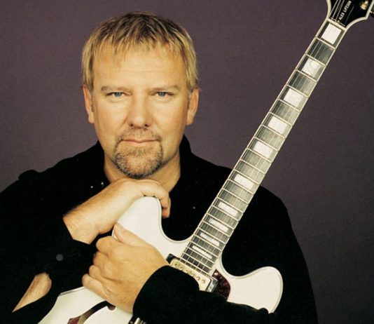 Алекс Лайфсон