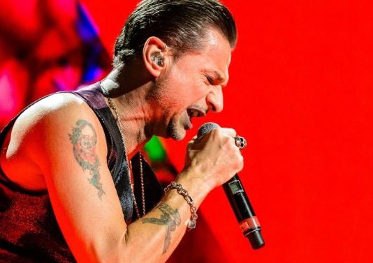 Дэйв Гаан анонсировал сольный альбом.