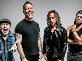 Серебряное кольцо от Metallica