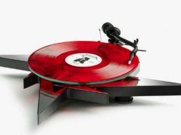 Музыканты Metallica выпустят собственный виниловый проигрыватель