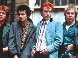 Sex Pistols выпустили юбилейную монету