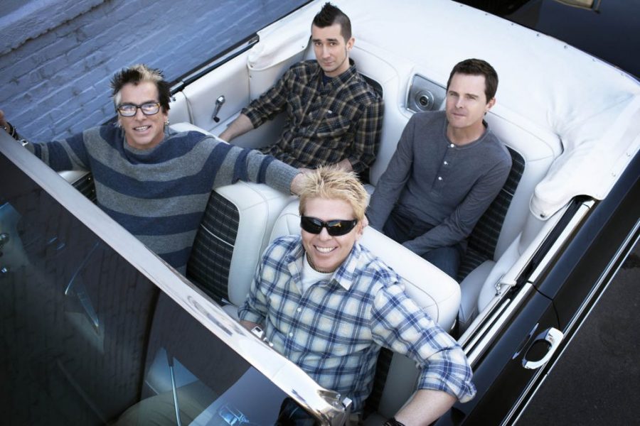 The Offspring попали в аварию